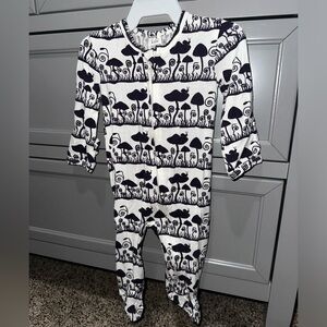 KATE QUINN BAMBOO ZIP FOOTY